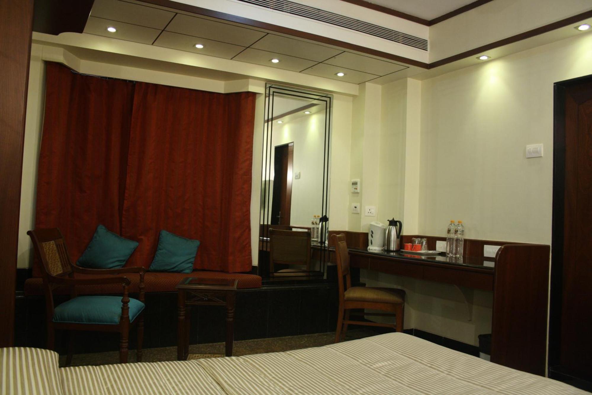 Hotel Karl Residency Mumbai Exterior photo