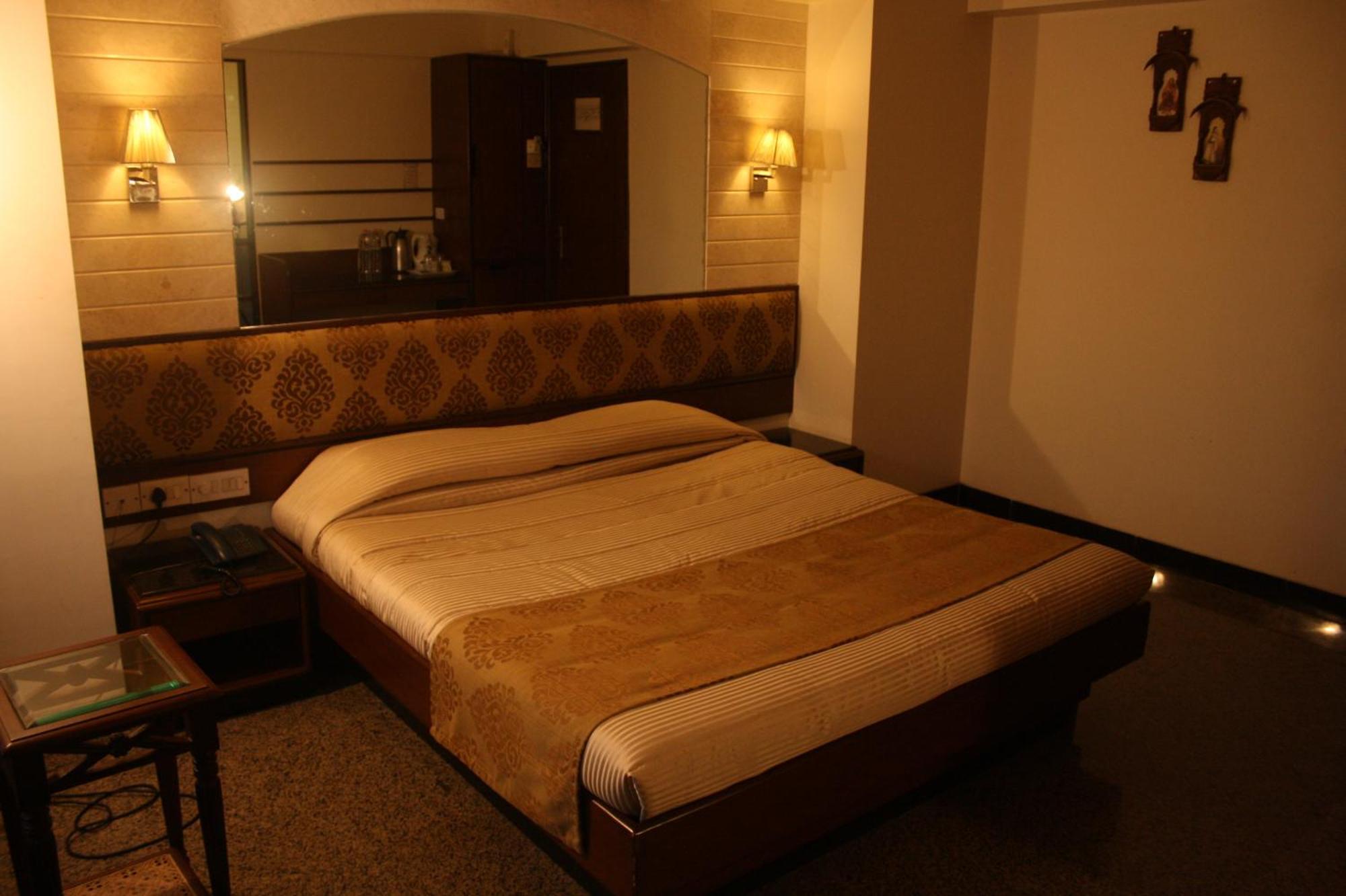 Hotel Karl Residency Mumbai Exterior photo