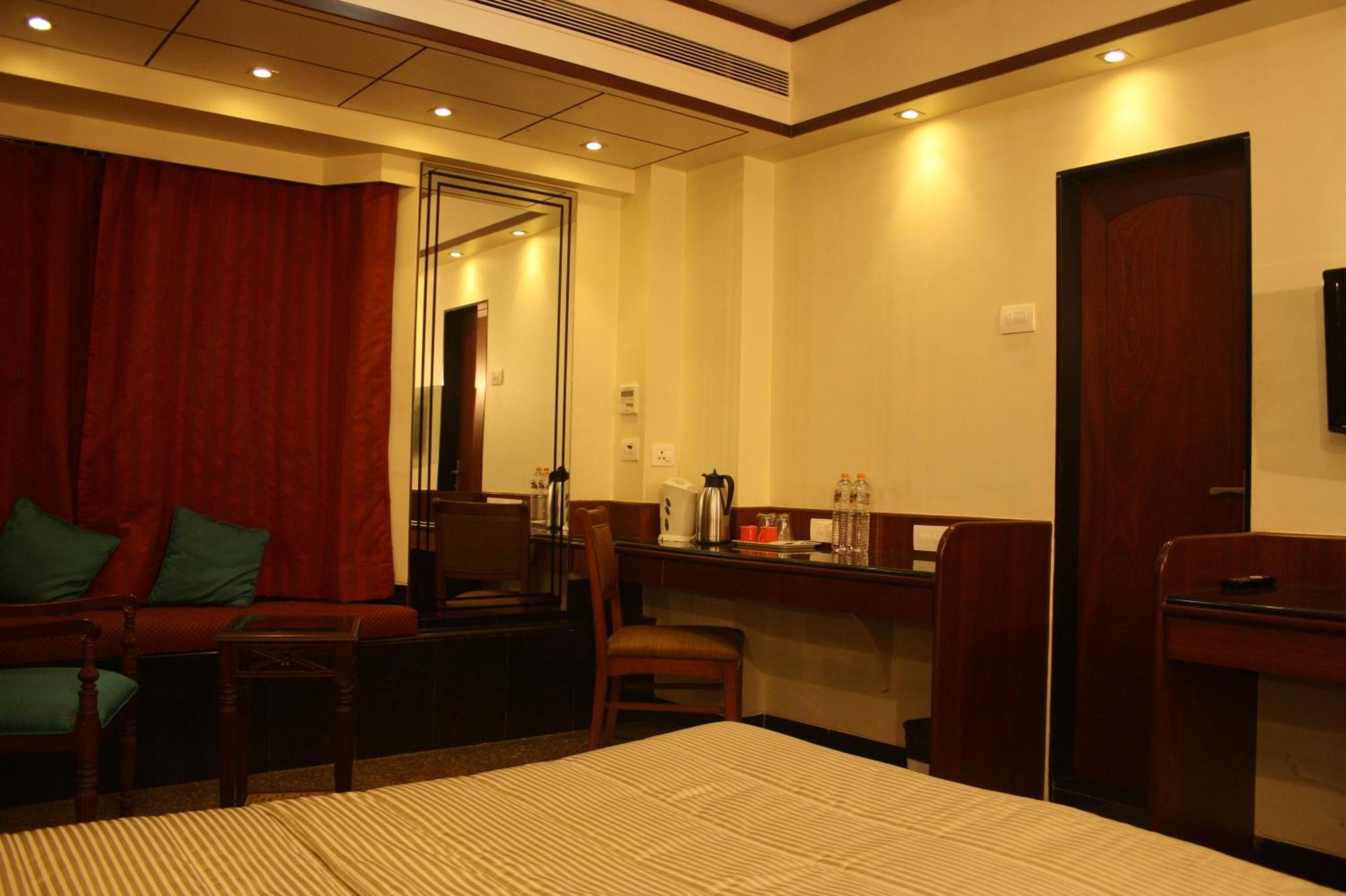 Hotel Karl Residency Mumbai Exterior photo
