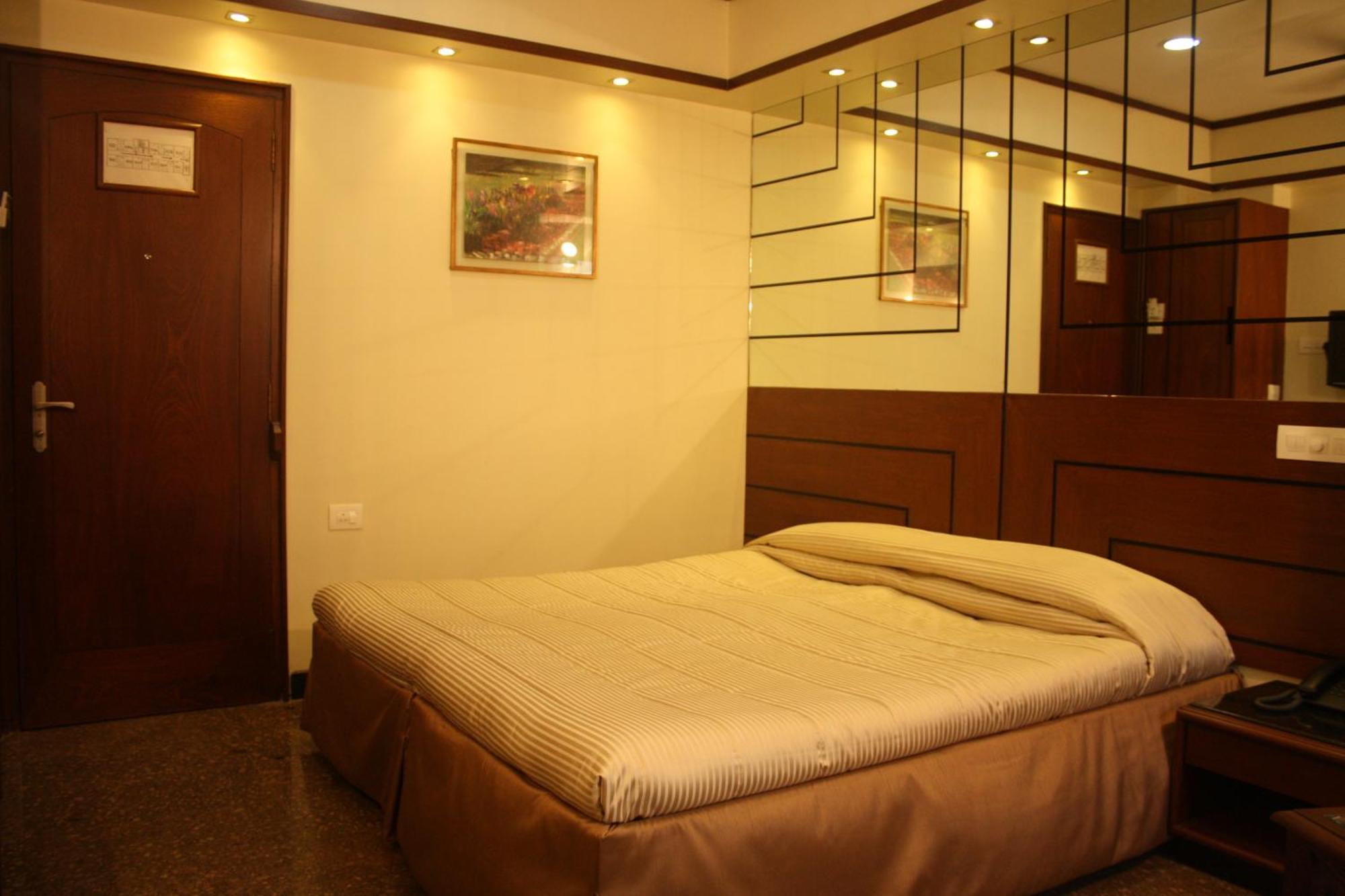 Hotel Karl Residency Mumbai Exterior photo