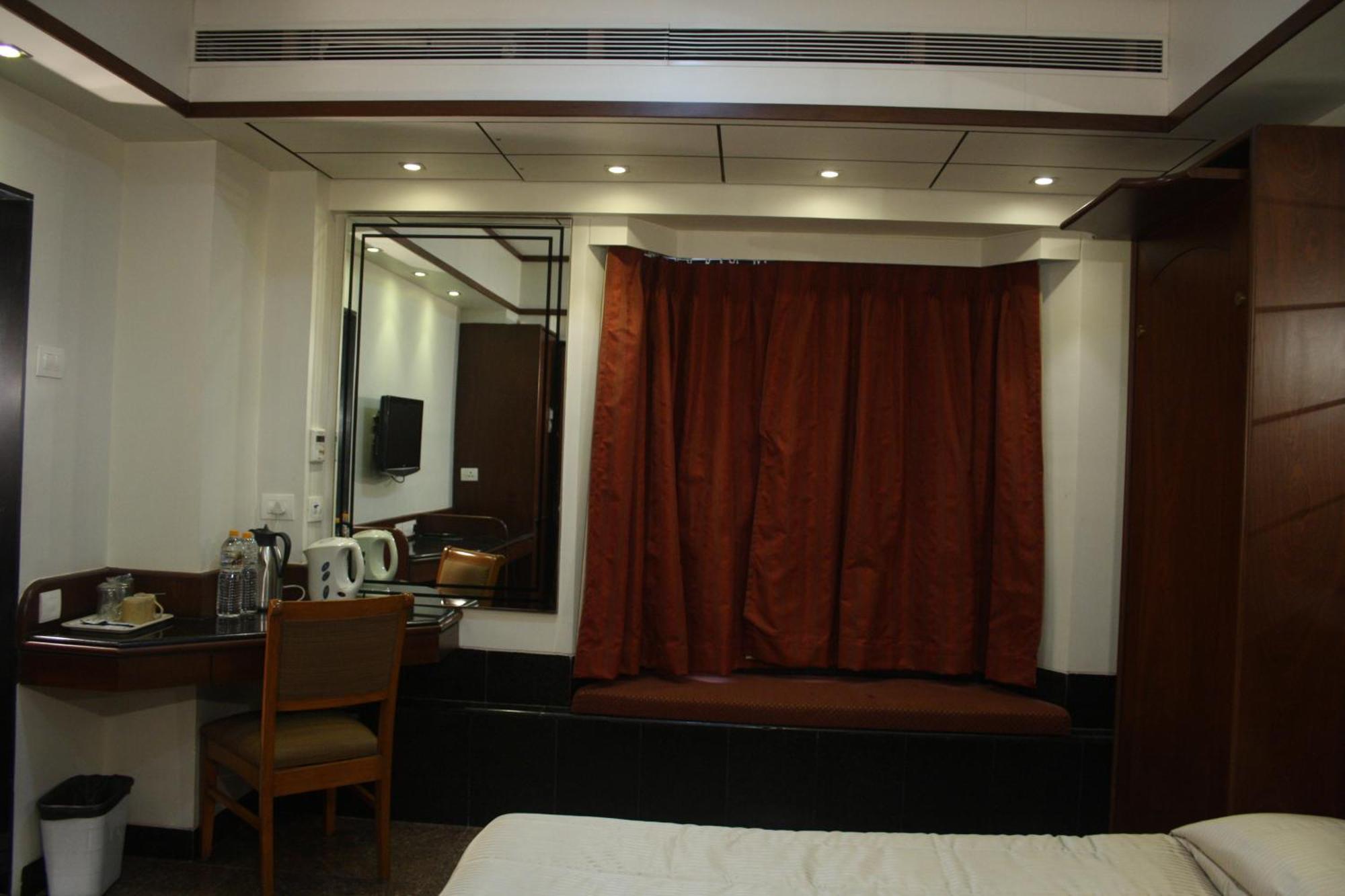 Hotel Karl Residency Mumbai Exterior photo