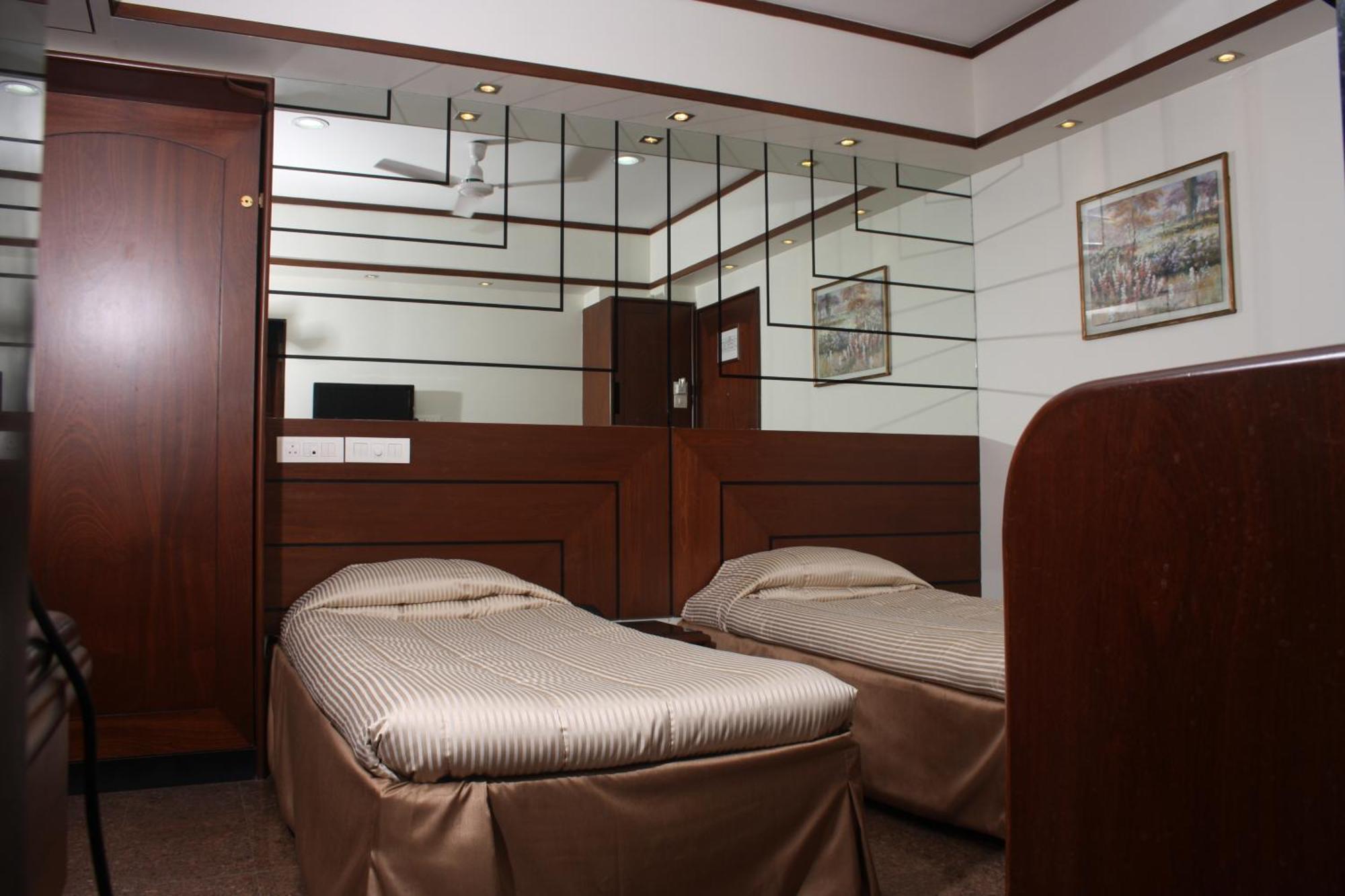 Hotel Karl Residency Mumbai Exterior photo