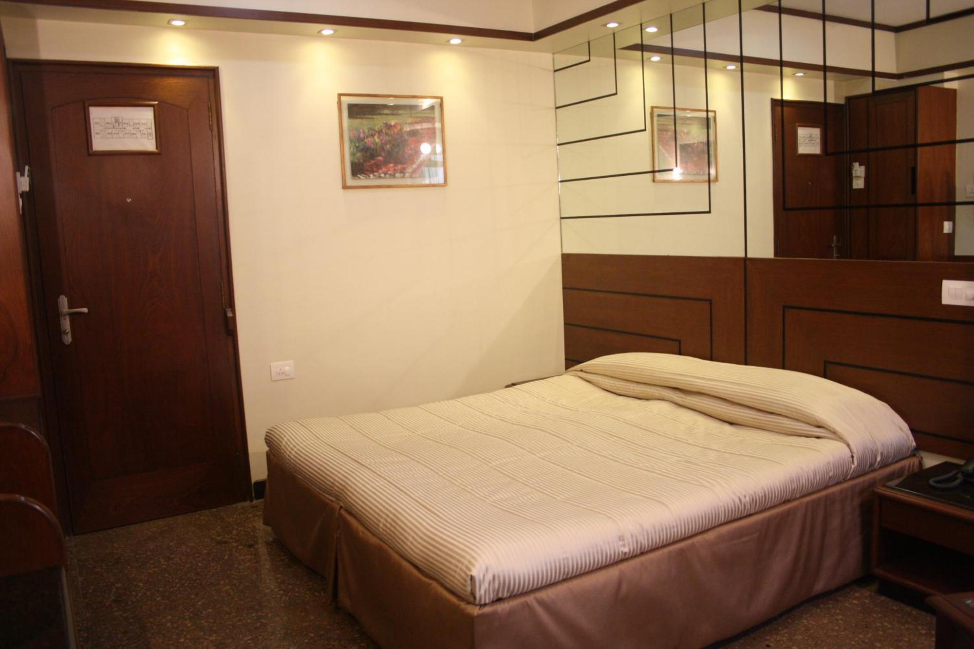Hotel Karl Residency Mumbai Exterior photo