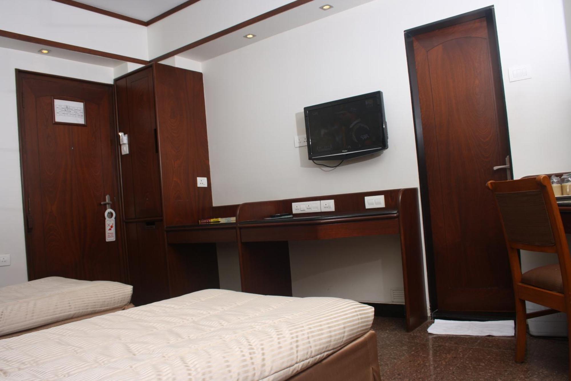 Hotel Karl Residency Mumbai Exterior photo