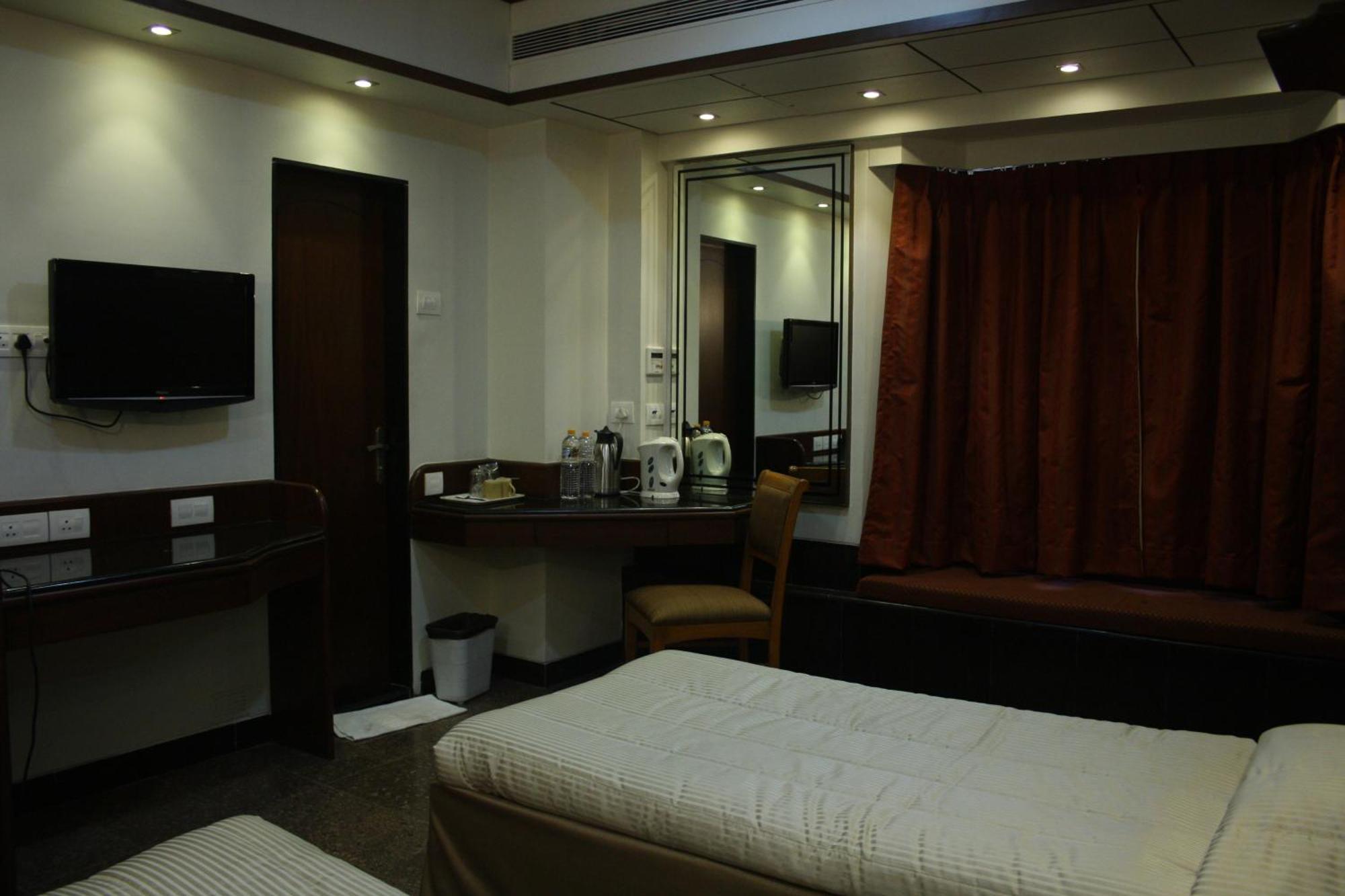 Hotel Karl Residency Mumbai Exterior photo