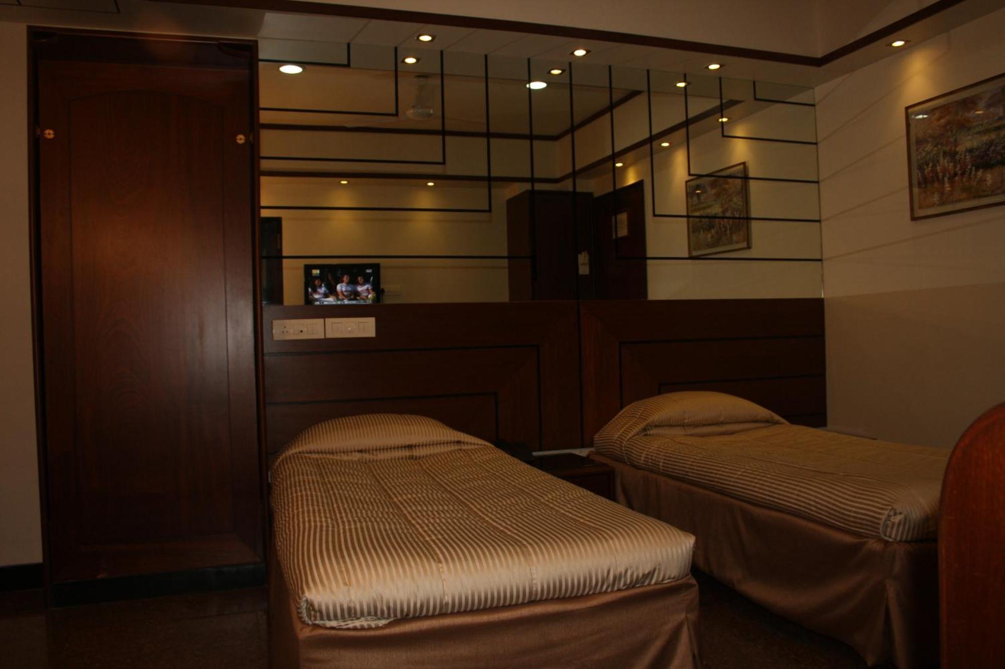 Hotel Karl Residency Mumbai Exterior photo