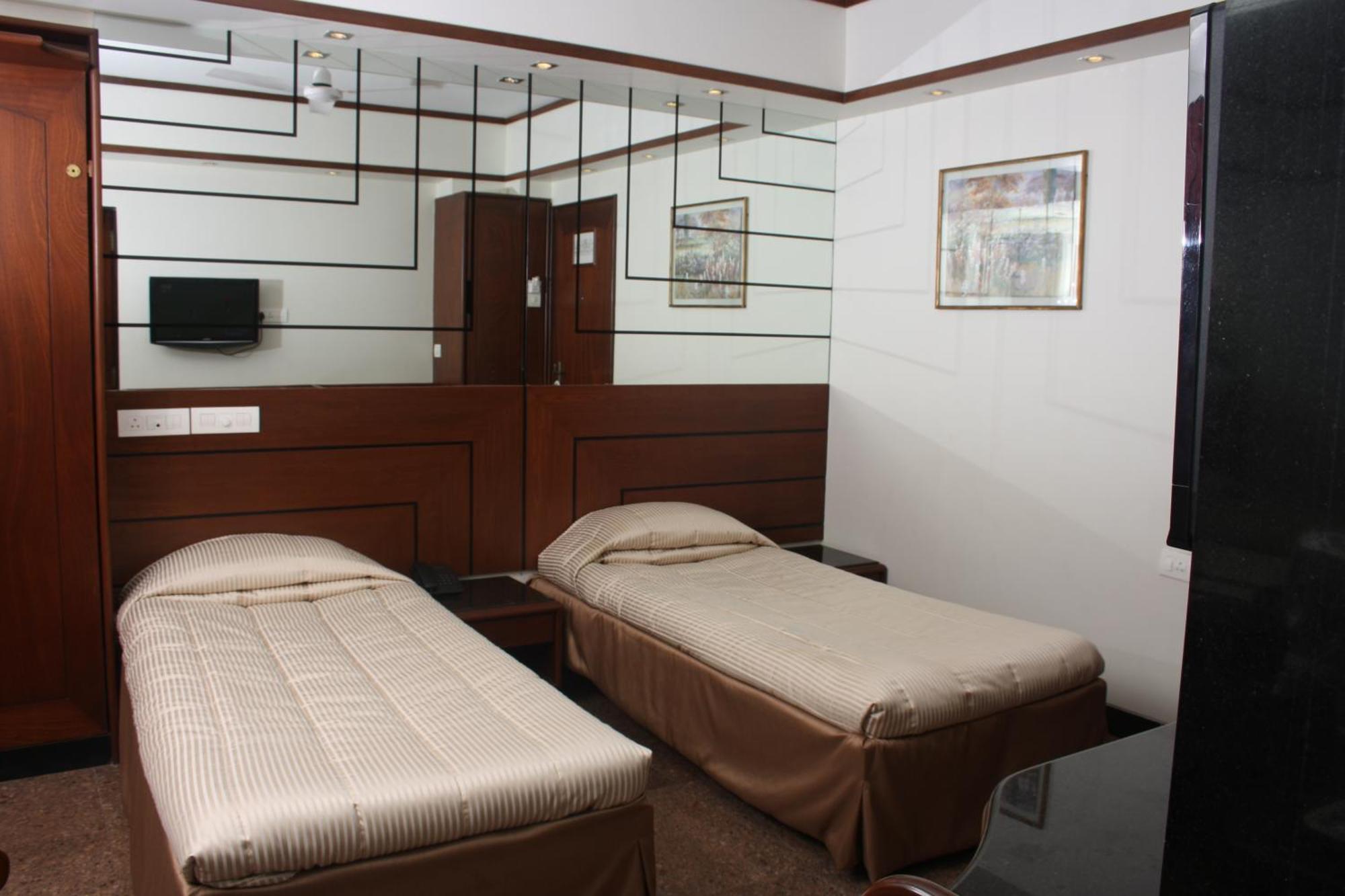Hotel Karl Residency Mumbai Exterior photo