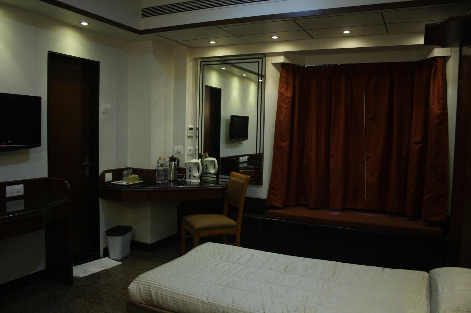 Hotel Karl Residency Mumbai Exterior photo